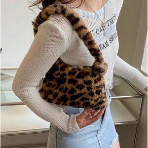 FLUFFY Fashion Leopard Pattern Plush Shoulder Bag